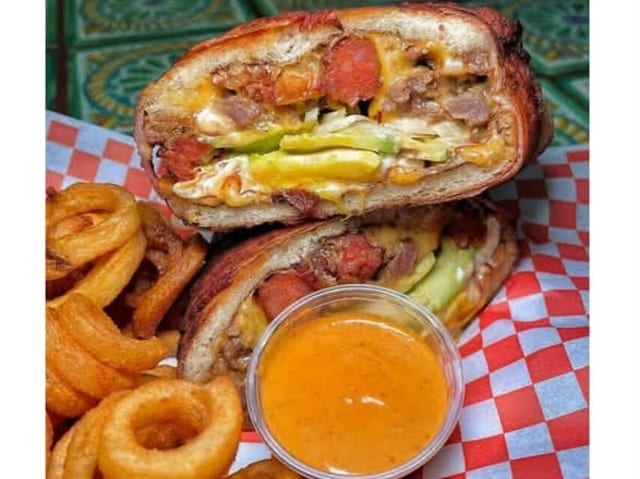 Mummy Torta.