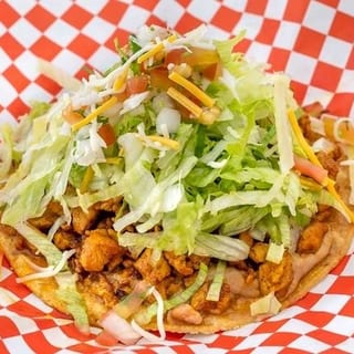 Pollo Asado Tostada