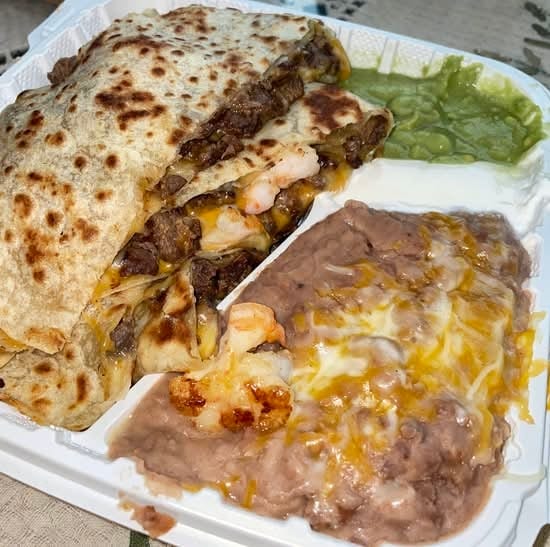 Mar y Tierra Super Quesadilla.